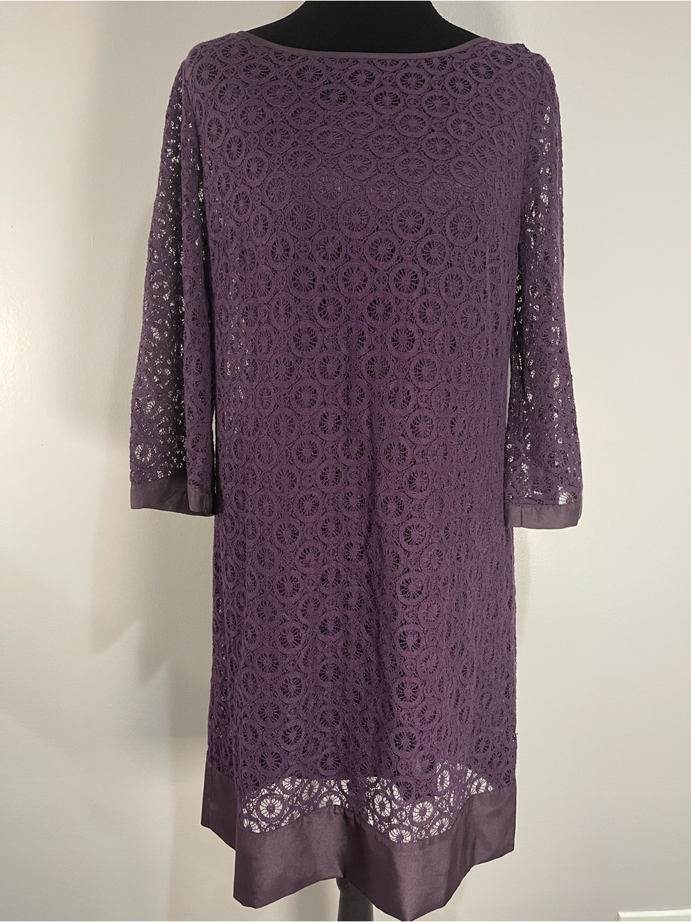 Laundry By Shelli Segal Plum Lace Long-Sleeve Shift Dress Sz. 8